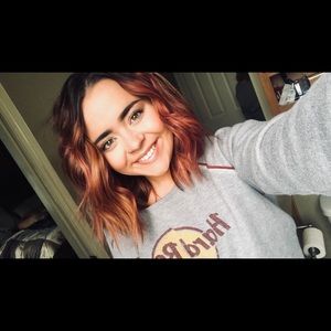 Meet your Posher, Jaycee